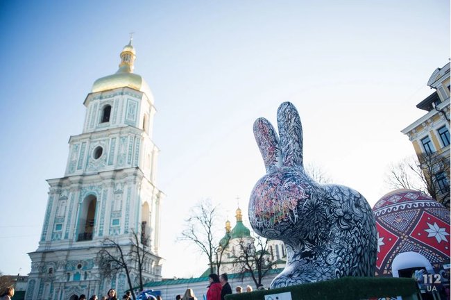 Фестиваль писанок на Софійській і Михайлівській площах Києва 02