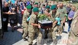 На похороні комвзводу батальйону 24-ї ОМБр Олександра Бардалима мер міста говорив про "братовбивчу війну" і необхідність "домовлятися". Ветерани та громадськість вимагають вибачень. ВІДЕО+ФОТОрепортаж.(оновлено)