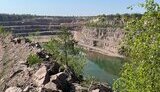 Компанії видобували копалини попри заборону