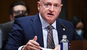 Сенатор США Келлі: Операція ЗСУ в Курській області поставила Путіна в скрутне становище
