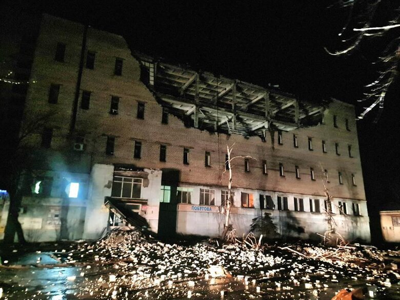 Рашисти 13 разів обстріляли Донеччину: Пошкоджено інфраструктурний об’єкт, будинки та адмінбудівлі 02