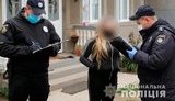 Мешканка Чернівецької області заради гри напоїла спиртним собаку і зняла це на відео: їй загрожує штраф до 5,1 тис ФОТО