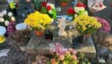 На Личаківському кладовищі пошкодили могили військових
