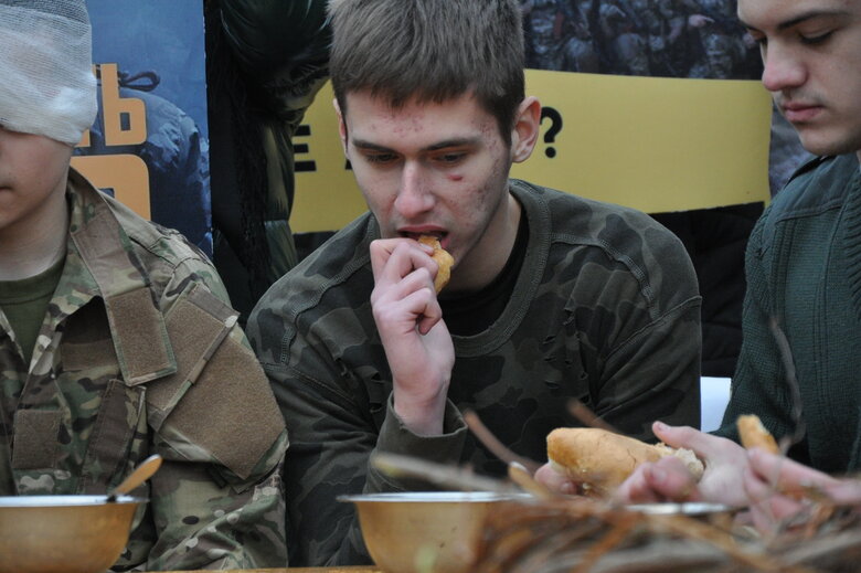 Action AZOV Regiment: Christmas in captivity took place in center of Kyiv 30