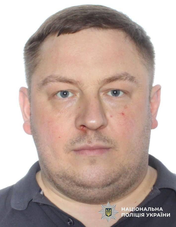 Начальника Дарницького управління поліції Рибянського розшукують