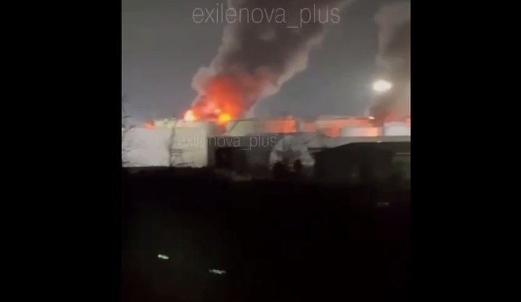 Дрони атакували нафтобазу у Краснодарському краї: уражено декілька резервуарів. ВIДЕО