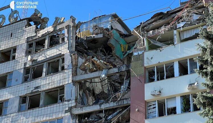 In Mykolaiv, rashysts hit hotel, - Mayor Senkovych. PHOTOS