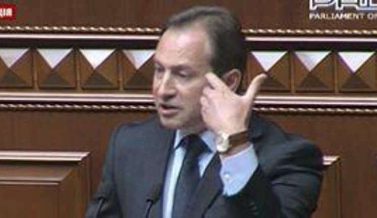 "Кто ответит за то, что в XXI веке 30% украинцев не смогут получать телесигнал?" - Томенко. ВИДЕО