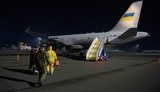 Президентским самолетом из Австрии эвакуировали 33 украинца, - ОП. ФОТО