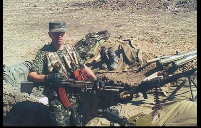 Памяті полеглих у бою під Цвітними Пісками 5 вересня 2014 року 02