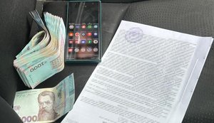 Правоохоронець із Запоріжжя за $2 тис. перевозив дезертирів та ухилянтів до кордону з Молдовою, - ДБР. ФОТО