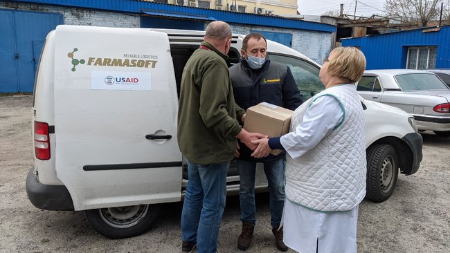 Харківщина отримала першу партію вакцини від Pfizer 02