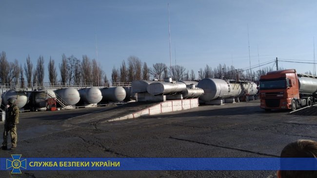 СБУ заблокировала производство опасного топлива на мини-НПЗ 02
