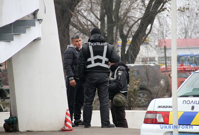 Бронетехника и минометы: под Одессой усилили блокпосты 02