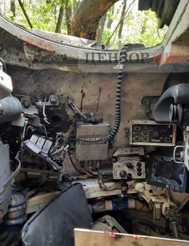 In Kharkiv region, Ukrainian soldiers shot down another enemy T-72B3M tank with trophy Russian tank, - Butusov 01
