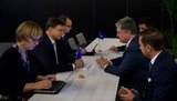Домбровскіс запевнив Порошенка, що ЄС і надалі підтримуватиме Україну на шляху реформ та імплементації Угоди про асоціацію