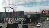 Момент удара российского "Шахеда" по супермаркету в Маяках в Одесской области