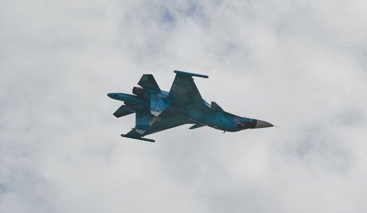 Росія почала будувати укриття для літаків після атаки України на аеродроми