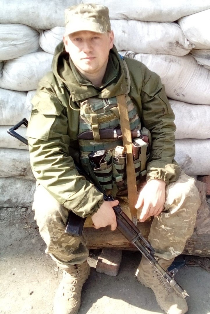Під час виконання бойового завдання на Сумщині загинув чоловік редакторки новин Цензор.НЕТ воїн Сергій Довгань 01