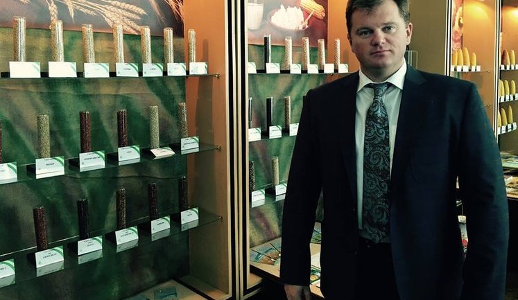 Экс-глава Киевской ОГА Мельничук сбежал во время задержания посредника, - Аваков