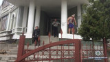 Конфликт между мужчинами перерос в стрельбу: двое пострадавших, - полиция Киева. ФОТОрепортаж