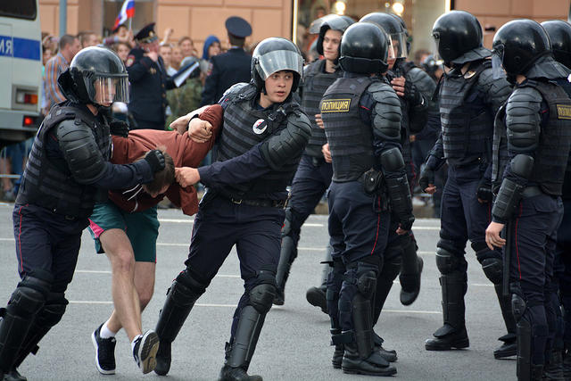 Moscow police brutally dispersed opposition demonstration 15 Moscow police brutally dispersed opposition demonstration 15