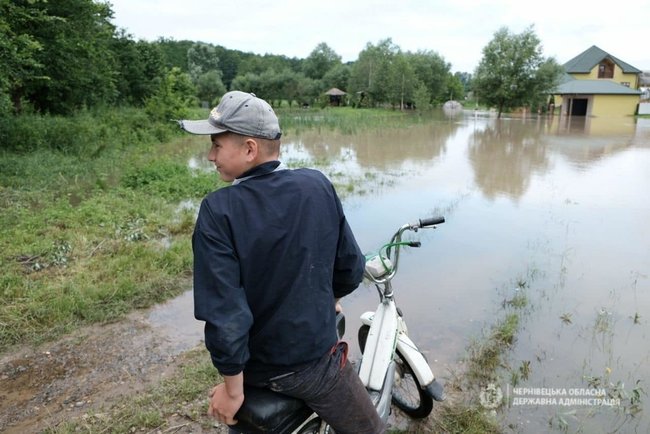 На Буковине 28 населенных пунктов подтоплены, 9 - без газа, 5 - без света, - ОГА 06 На Буковине 28 населенных пунктов подтоплены, 9 - без газа, 5 - без света, - ОГА 06