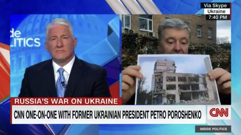 Порошенко на CNN закликав долучити експертів ФБР до розслідування злочинів путінського режиму: Французька жандармерія вже допомагає збирати докази 01