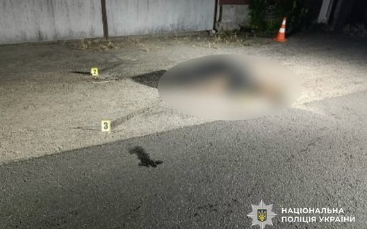 У Дніпрі чоловік кинув гранату в поліцейських під час затримання: нападник загинув, постраждали поліцейські. ФОТО