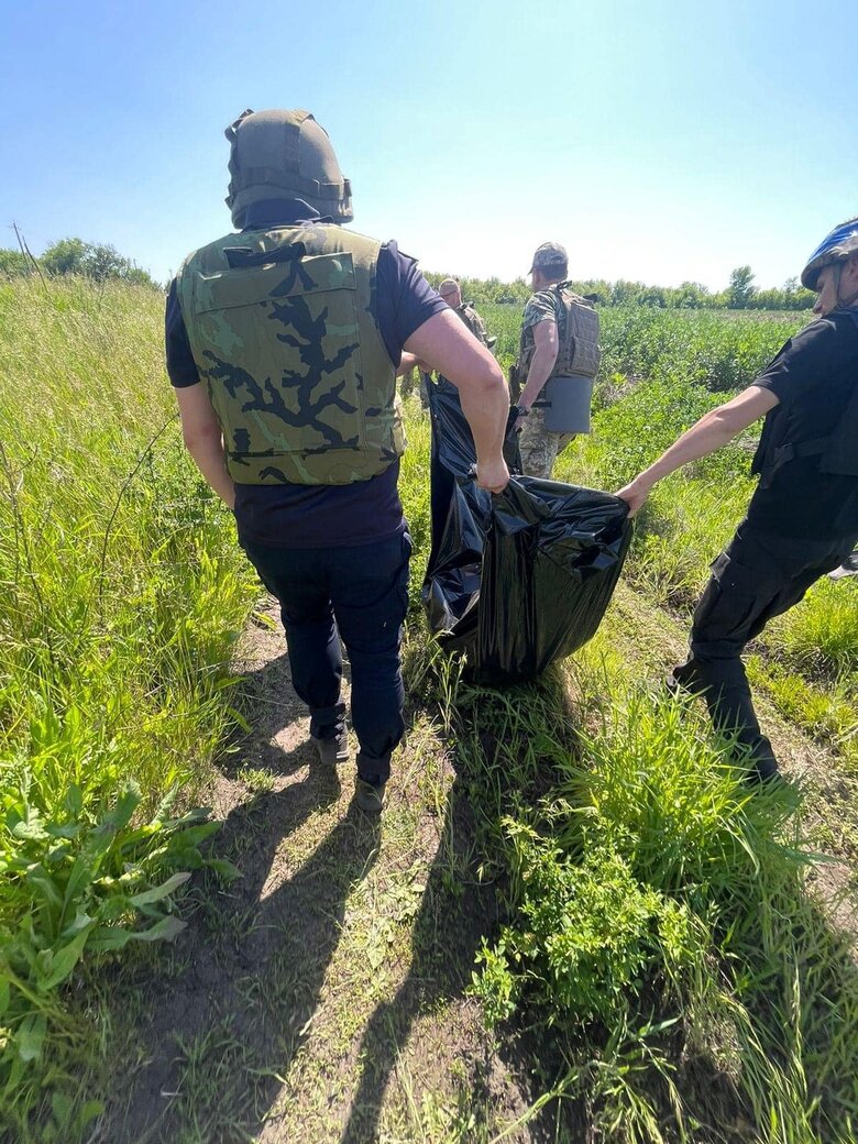 Автівка підірвалася на вибуховому пристрої на Харківщині, загинула жінка, у трьох дітей важкі поранення, - ОВА 01