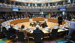 Лідери країн Євросоюзу обговорюють фінансову допомогу Україні