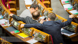 Рада заборонила нардепам мати серед підлеглих близьких осіб