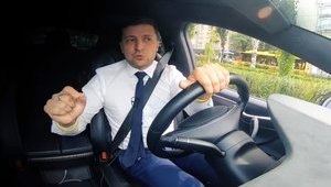 Зеленский подписал закон о зеленых номерах для электромобилей