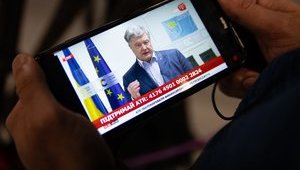 Ми залучимо всі правові механізми для відновлення фінансування телеканалу АТR - як українські, так і міжнародні, - Порошенко