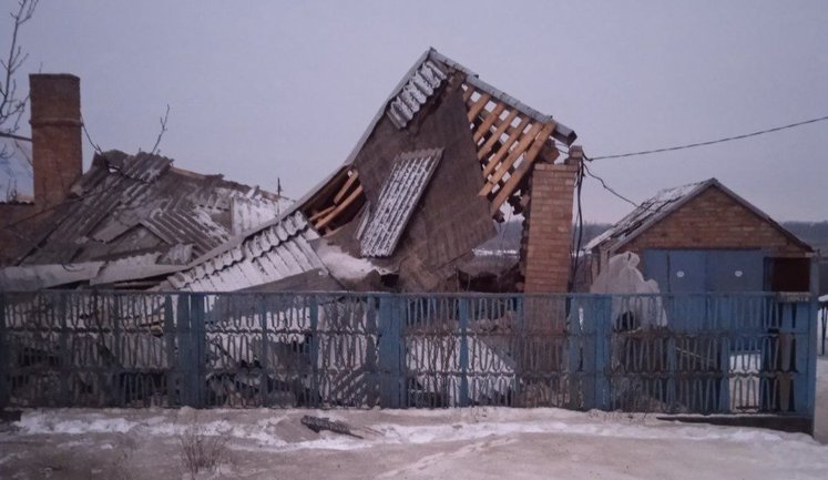 Російські війська обстріляли Нікопольщину: троє поранених, пошкоджені будинки та інфраструктура. ФОТОрепортаж