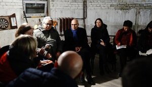 Верховному комісару ООН Тюрку довелося йти в укриття під час візиту до Києва: "Це не повинно стати новою нормою"