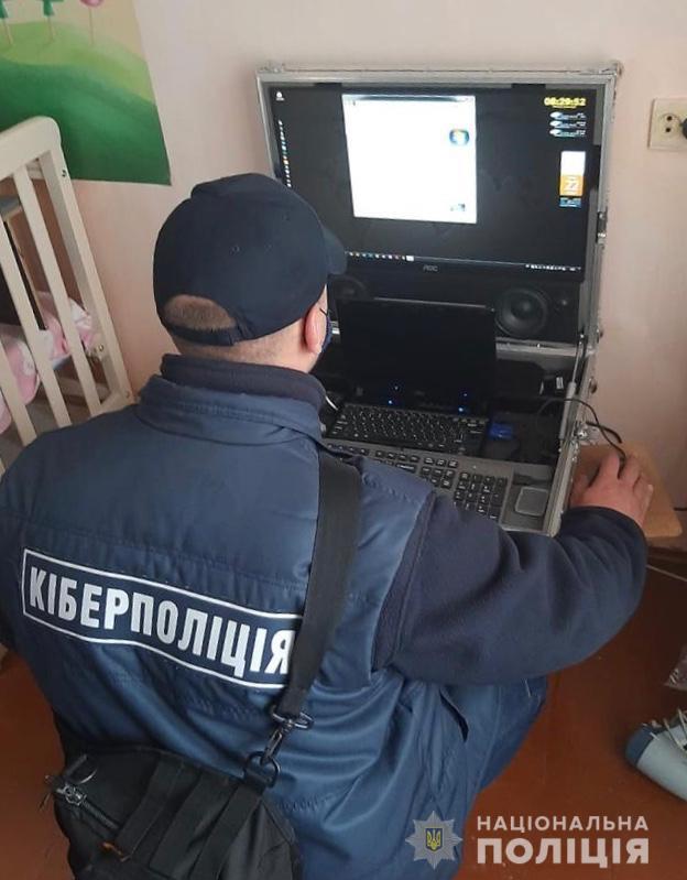 Операция Паутина: киберполицейские разоблачили злоумышленников, которые развращали детей и распространяли порноконтент 04