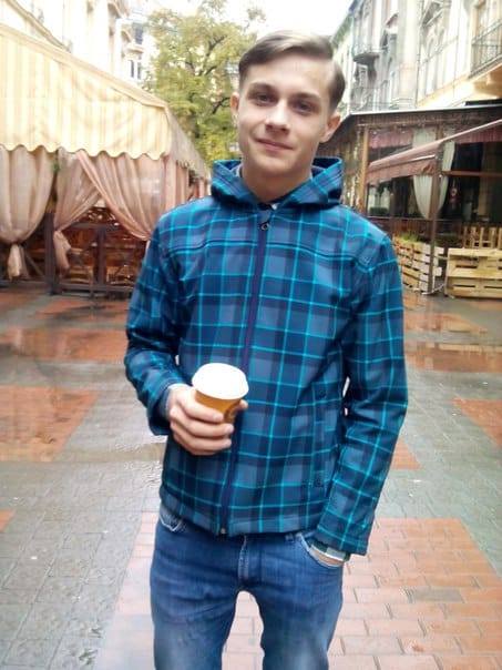 Teenage Right Sector member Andrii Kryvych killed at Svitlodarsk salient March 27 02