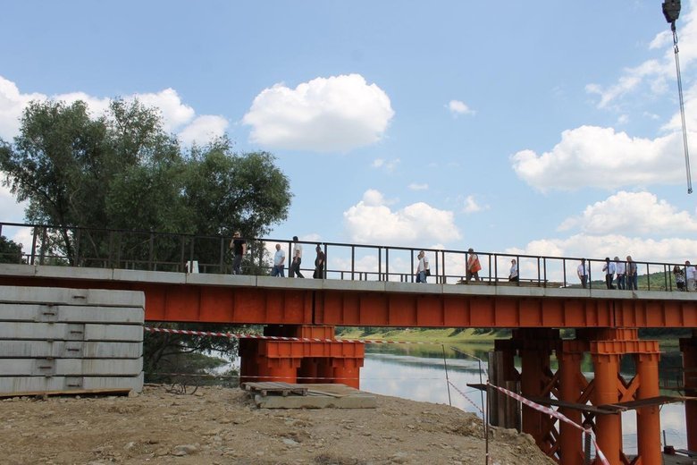 Замість великого мосту в Молдову поки будують тимчасовий: Кабмін виділив 384 мільйони
