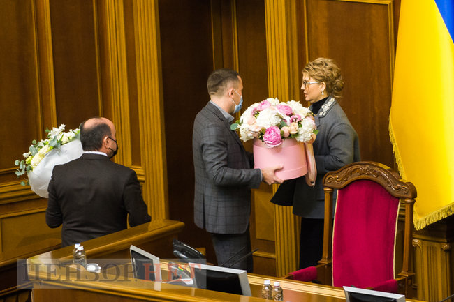 Прямое распоряжение Кивы, новый образ Тимошенко, фотожабы на Зеленского и сообщение от лисички Волошину из ОПЗЖ, - день работы ВР 17 ноября 33