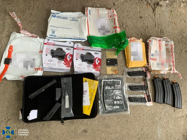 СБУ затримала в Києві ватажка торговців зброєю 02