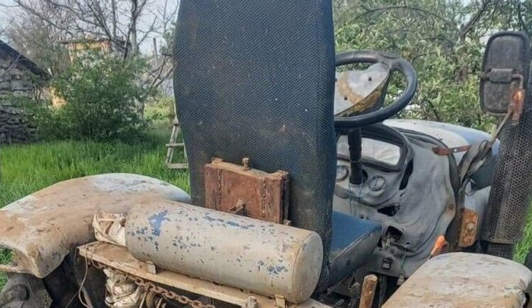 Tractor carrying humanitarian aid hits landmine in Kherson region. PHOTOS