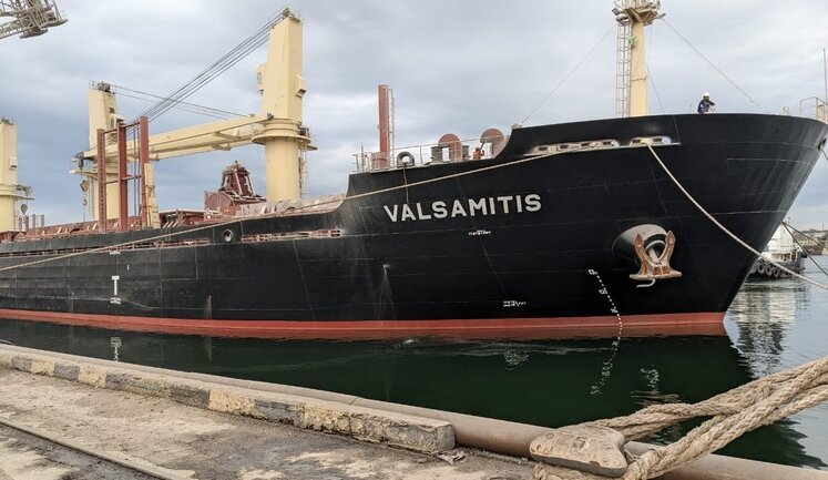 More than 400,000 tons of agricultural products were exported from ports of Great Odesa in two days. PHOTOS