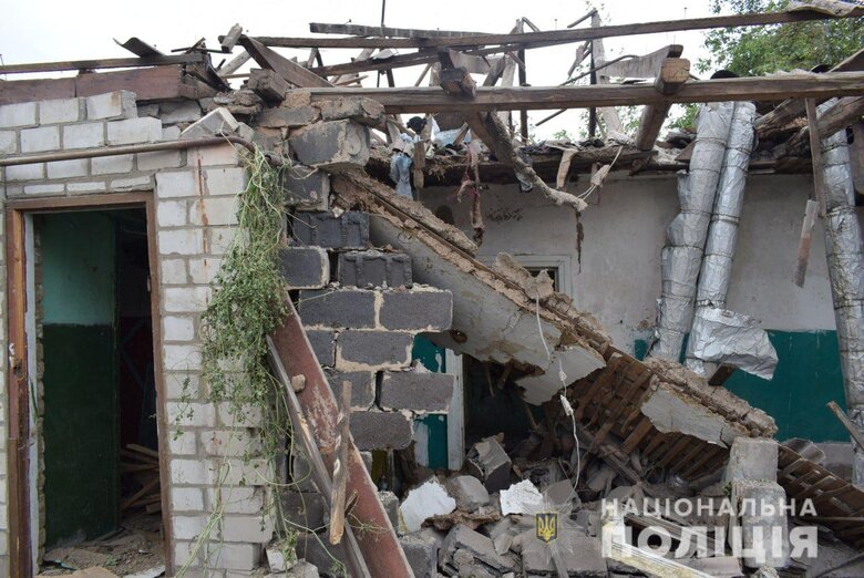Наслідки ракетного обстрілу Краматорська російськими окупантами 03