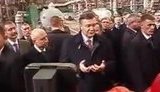 Янукович-рабочим машзавода: В прошлом году я посетил 25 стран. Вы представляете сколько я налетал. И это не просто так. ВИДЕО.