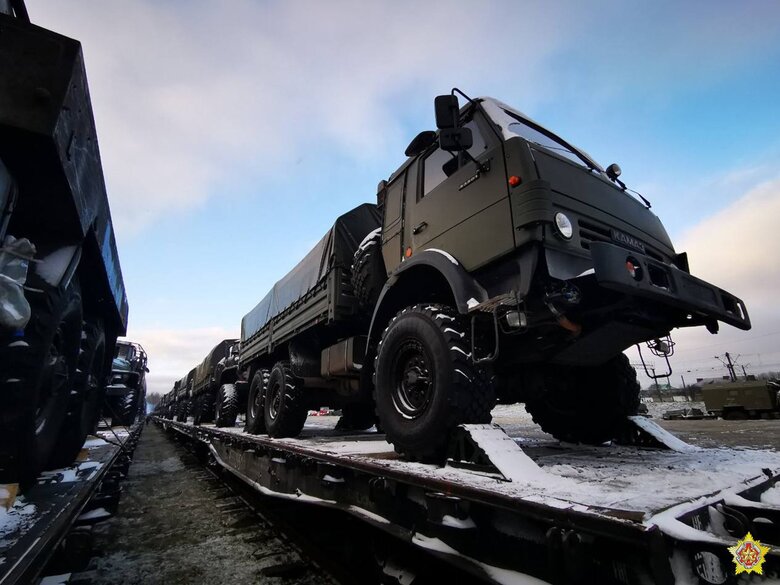 Another echelon with Russian equipment has arrived in Belarus 01