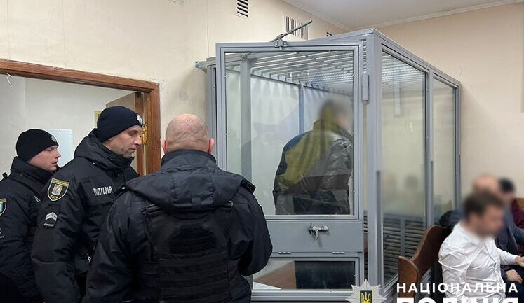 Мужчину и женщину, подозреваемых в покушении на убийство первого заместителя Минздрава Дуброва, взяли под стражу, - Нацполиция. ФОТОрепортаж
