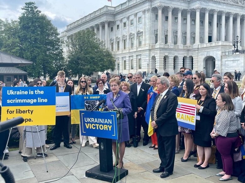 У США урочисто представили проєкт резолюції про перемогу України у війні проти Росії 01
