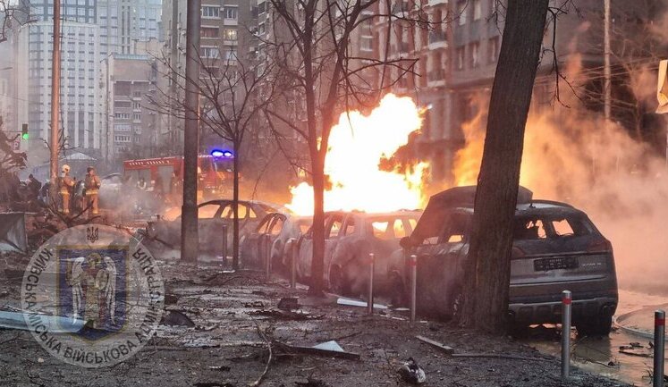 В результате атаки РФ на Киев повреждены посольства шести стран.. ВИДЕО
