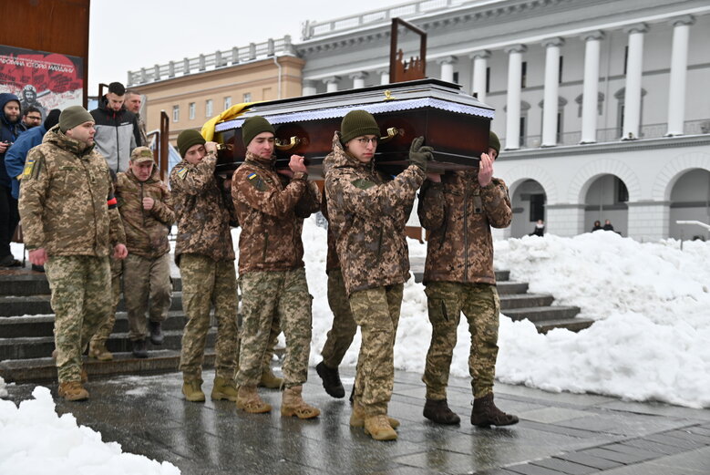 Із захисником України Андрієм Трачуком попрощалися в Києві 17